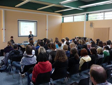 Im Gespräch mit Schülerinnen und Schülern der Gesamtschule Türkismühle